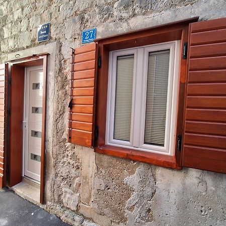 St Peter'S Heritage House Трогир Экстерьер фото